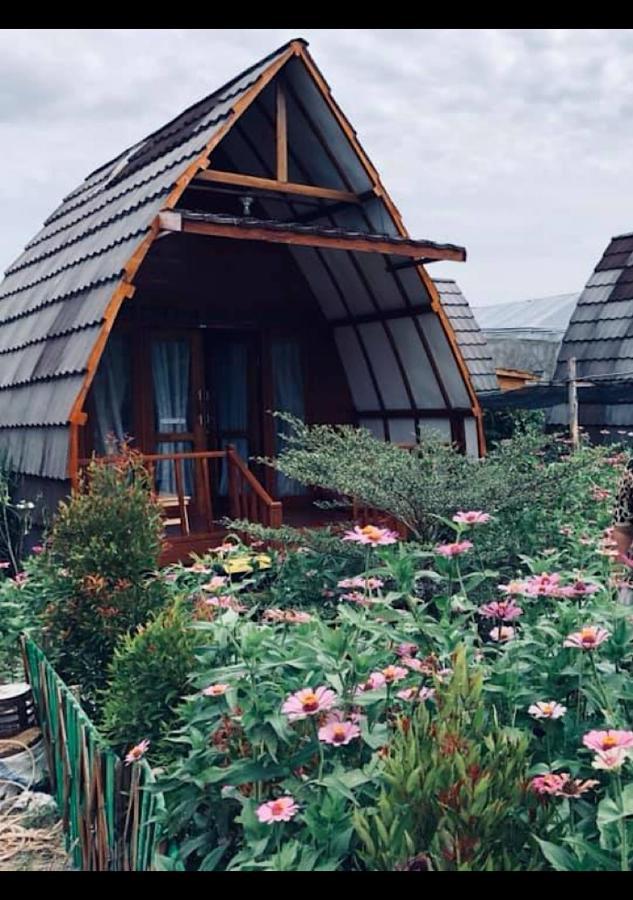 Raffles Inn Labuan Bajo Eksteriør billede